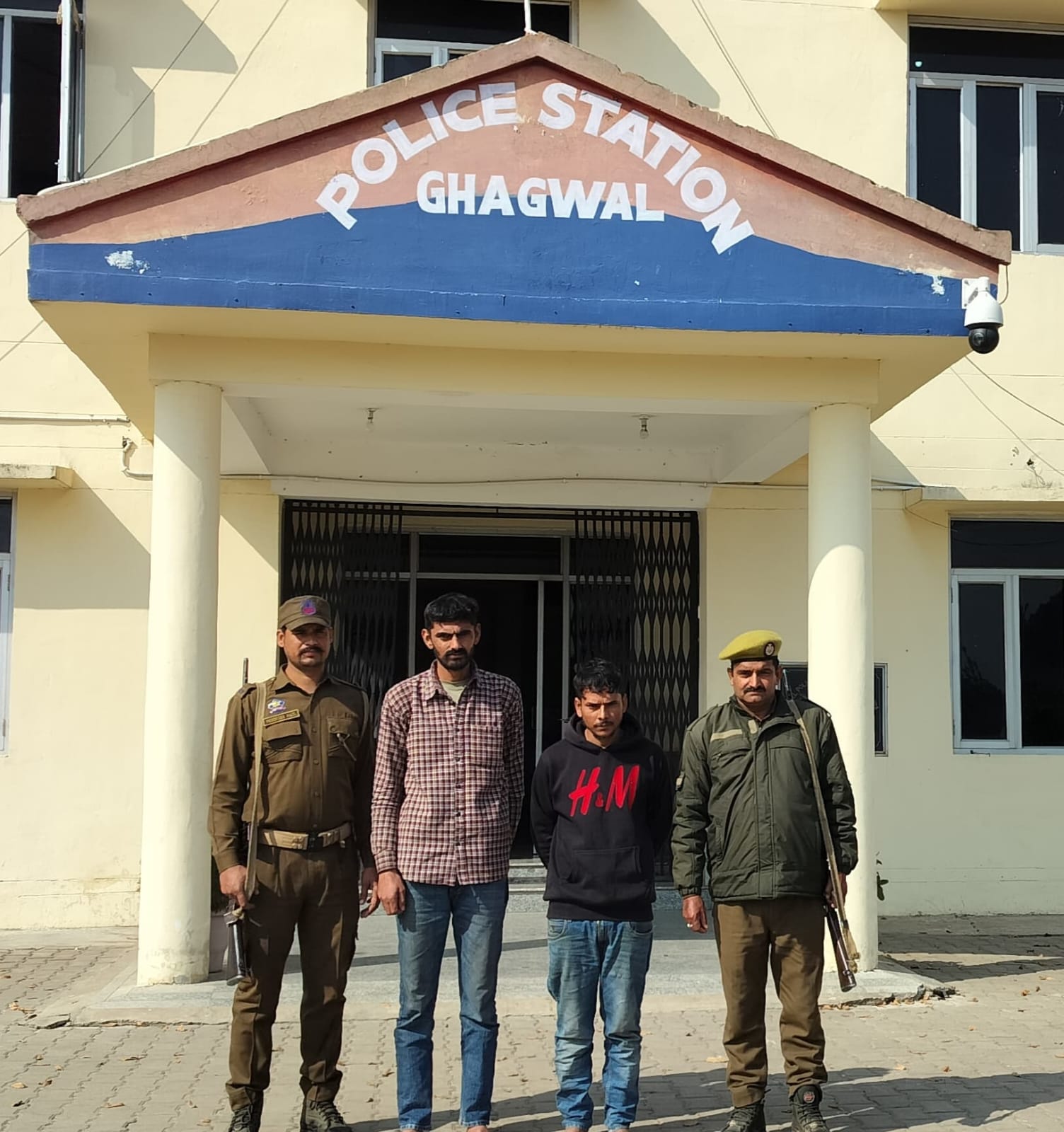 'Samba Police worked out theft case, arrested accused, recovered stolen items worth rupees 02 lakhs'